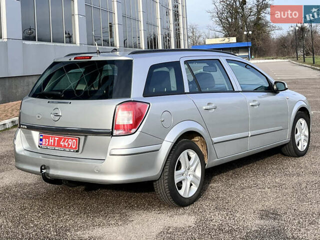 Серый Опель Астра, объемом двигателя 1.6 л и пробегом 230 тыс. км за 5950 $, фото 10 на Automoto.ua