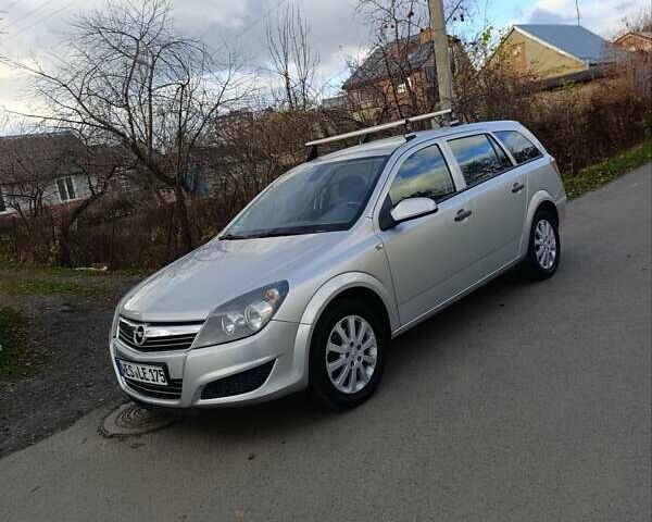 Серый Опель Астра, объемом двигателя 1.6 л и пробегом 207 тыс. км за 5800 $, фото 68 на Automoto.ua