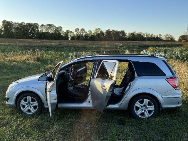 Серый Опель Астра, объемом двигателя 1.6 л и пробегом 243 тыс. км за 4700 $, фото 17 на Automoto.ua