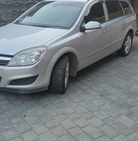 Серый Опель Астра, объемом двигателя 1 л и пробегом 303 тыс. км за 5500 $, фото 3 на Automoto.ua