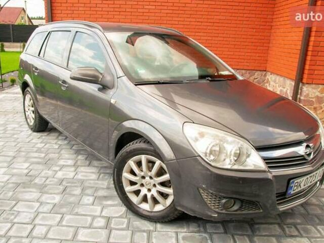 Сірий Опель Астра, об'ємом двигуна 1.6 л та пробігом 256 тис. км за 5800 $, фото 4 на Automoto.ua