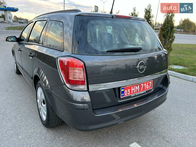 Опель Астра 2010 в Полтаве на Automoto.ua Серый Опель Астра, объемом двигателя 1.6 л и пробегом 143 тыс. км за 6500 $, фото 5 на Automoto.ua