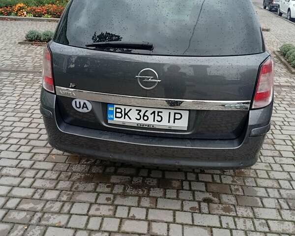 Сірий Опель Астра, об'ємом двигуна 1.69 л та пробігом 320 тис. км за 5700 $, фото 1 на Automoto.ua