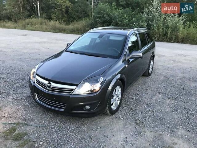 Серый Опель Астра, объемом двигателя 1.91 л и пробегом 350 тыс. км за 6200 $, фото 10 на Automoto.ua