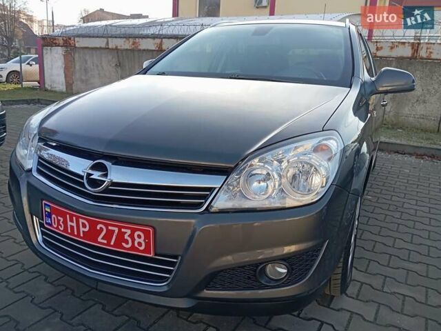 Серый Опель Астра, объемом двигателя 1.8 л и пробегом 253 тыс. км за 6599 $, фото 2 на Automoto.ua