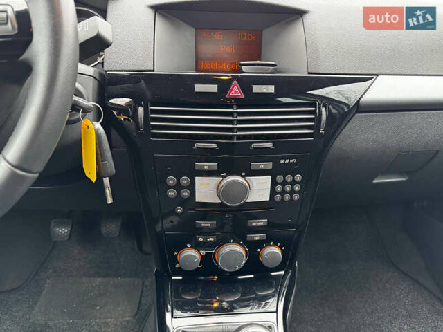 Сірий Опель Астра, об'ємом двигуна 1.6 л та пробігом 157 тис. км за 6400 $, фото 11 на Automoto.ua