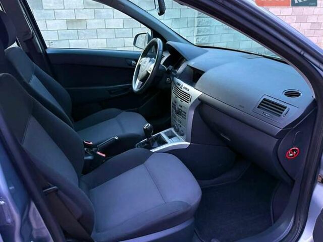 Сірий Опель Астра, об'ємом двигуна 1.6 л та пробігом 215 тис. км за 5500 $, фото 12 на Automoto.ua