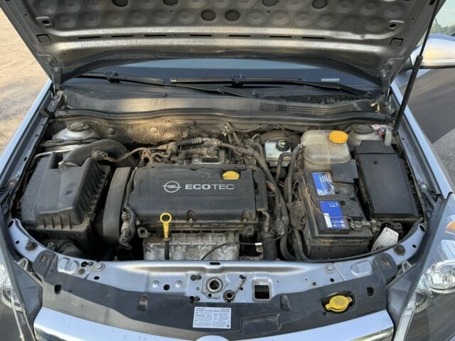 Серый Опель Астра, объемом двигателя 1.6 л и пробегом 212 тыс. км за 5999 $, фото 20 на Automoto.ua