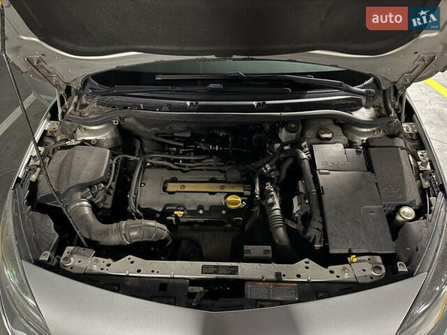 Серый Опель Астра, объемом двигателя 1.4 л и пробегом 243 тыс. км за 7800 $, фото 13 на Automoto.ua