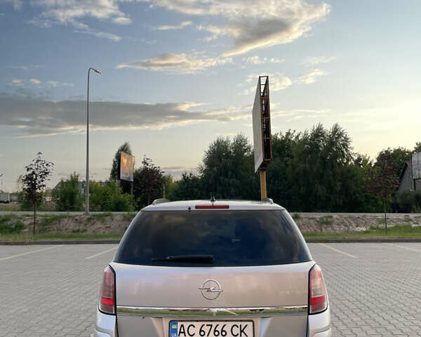 Сірий Опель Астра, об'ємом двигуна 1.7 л та пробігом 256 тис. км за 4800 $, фото 7 на Automoto.ua
