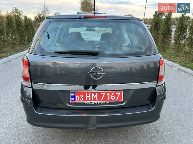 Опель Астра 2010 в Полтаве на Automoto.ua Серый Опель Астра, объемом двигателя 1.6 л и пробегом 143 тыс. км за 6500 $, фото 45 на Automoto.ua