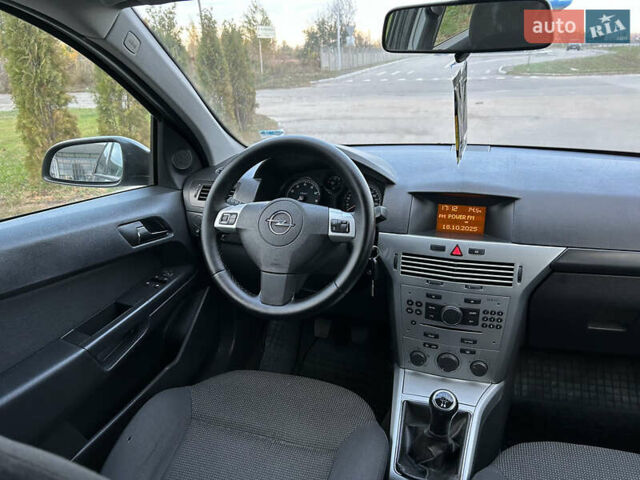 Опель Астра 2010 в Полтаве на Automoto.ua Серый Опель Астра, объемом двигателя 1.6 л и пробегом 143 тыс. км за 6500 $, фото 53 на Automoto.ua