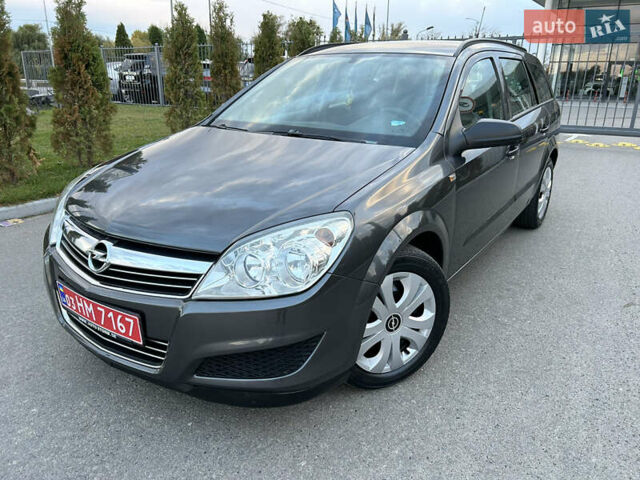 Опель Астра 2010 в Полтаве на Automoto.ua Серый Опель Астра, объемом двигателя 1.6 л и пробегом 143 тыс. км за 6500 $, фото 113 на Automoto.ua