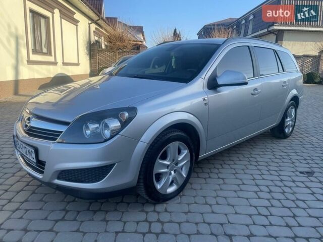 Серый Опель Астра, объемом двигателя 1.69 л и пробегом 230 тыс. км за 5800 $, фото 2 на Automoto.ua