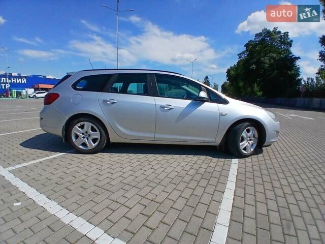 Опель Астра 2010 у Тернополі на Automoto.ua Сірий Опель Астра, об'ємом двигуна 1.69 л та пробігом 279 тис. км за 6999 $, фото 4 на Automoto.ua