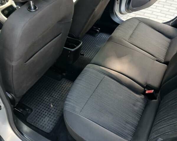 Опель Астра 2010 у Тернополі на Automoto.ua Сірий Опель Астра, об'ємом двигуна 1.69 л та пробігом 279 тис. км за 6999 $, фото 24 на Automoto.ua