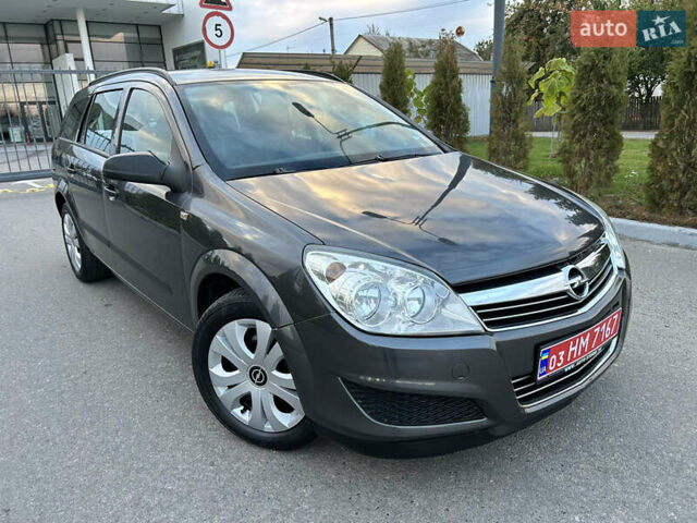 Опель Астра 2010 в Полтаве на Automoto.ua Серый Опель Астра, объемом двигателя 1.6 л и пробегом 143 тыс. км за 6500 $, фото 112 на Automoto.ua