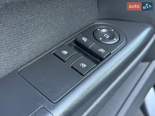 Опель Астра 2010 в Ровно на Automoto.ua Серый Опель Астра, объемом двигателя 1.6 л и пробегом 203 тыс. км за 5350 $, фото 25 на Automoto.ua