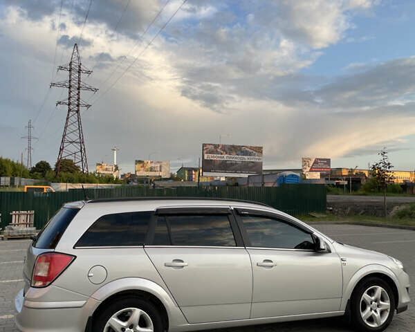 Сірий Опель Астра, об'ємом двигуна 1.7 л та пробігом 256 тис. км за 4800 $, фото 4 на Automoto.ua