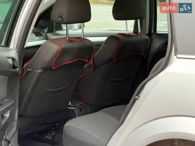 Сірий Опель Астра, об'ємом двигуна 1.9 л та пробігом 286 тис. км за 4850 $, фото 12 на Automoto.ua