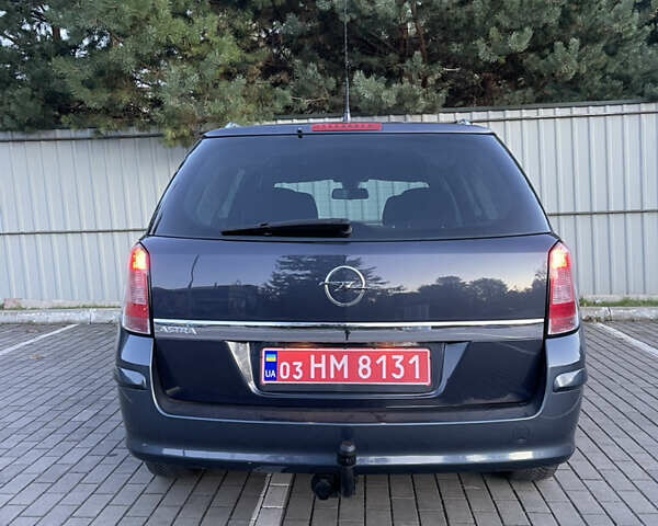 Опель Астра 2010 в Луцке на Automoto.ua Серый Опель Астра, объемом двигателя 0 л и пробегом 257 тыс. км за 6280 $, фото 8 на Automoto.ua