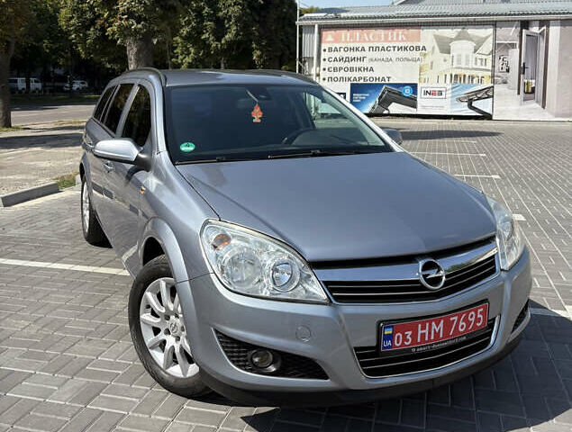 Сірий Опель Астра, об'ємом двигуна 1.6 л та пробігом 194 тис. км за 6000 $, фото 1 на Automoto.ua