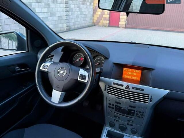 Сірий Опель Астра, об'ємом двигуна 1.6 л та пробігом 215 тис. км за 5500 $, фото 11 на Automoto.ua