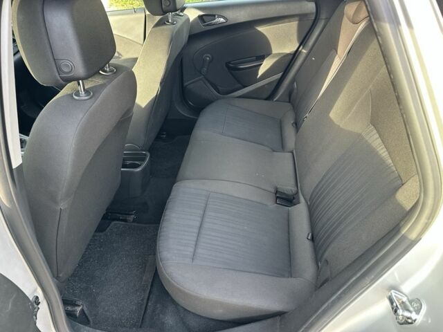 Сірий Опель Астра, об'ємом двигуна 1.4 л та пробігом 270 тис. км за 6000 $, фото 3 на Automoto.ua