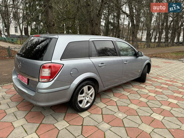 Серый Опель Астра, объемом двигателя 1.6 л и пробегом 209 тыс. км за 6400 $, фото 6 на Automoto.ua