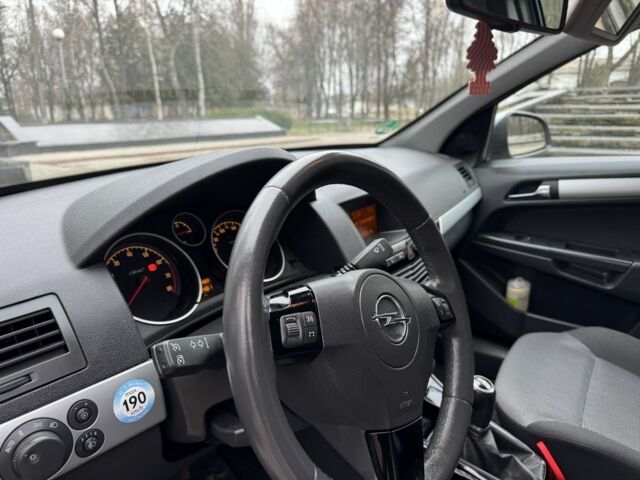 Серый Опель Астра, объемом двигателя 0 л и пробегом 209 тыс. км за 6400 $, фото 15 на Automoto.ua