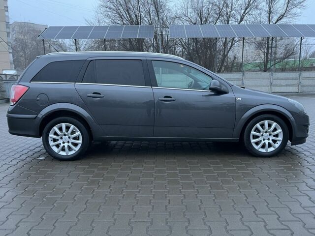 Серый Опель Астра, объемом двигателя 1.6 л и пробегом 242 тыс. км за 6199 $, фото 6 на Automoto.ua