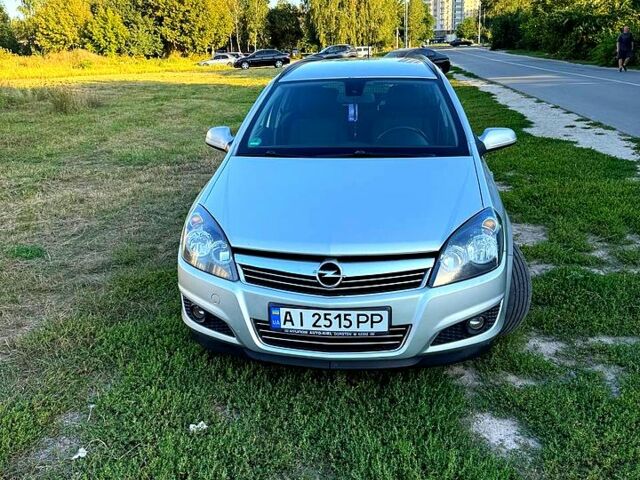 Серый Опель Астра, объемом двигателя 1.7 л и пробегом 0 тыс. км за 6500 $, фото 6 на Automoto.ua