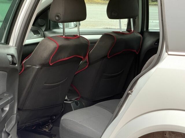 Серый Опель Астра, объемом двигателя 1.9 л и пробегом 286 тыс. км за 4820 $, фото 14 на Automoto.ua