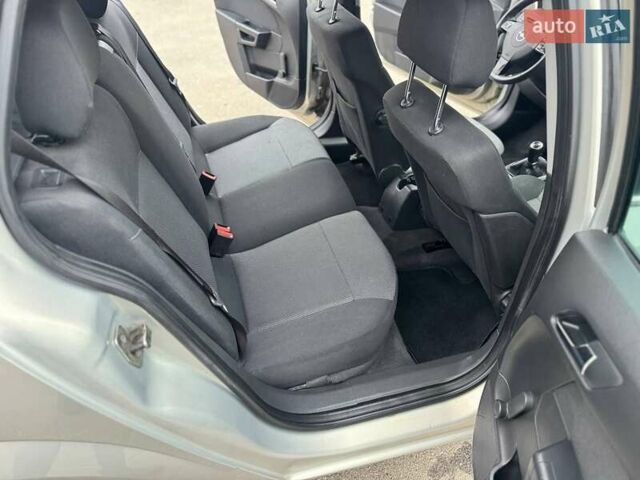 Серый Опель Астра, объемом двигателя 1.6 л и пробегом 173 тыс. км за 5300 $, фото 6 на Automoto.ua