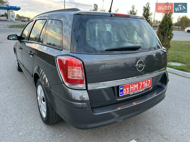 Опель Астра 2010 в Полтаве на Automoto.ua Серый Опель Астра, объемом двигателя 1.6 л и пробегом 143 тыс. км за 6500 $, фото 42 на Automoto.ua