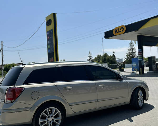 Опель Астра 2010 в Хотине на Automoto.ua Серый Опель Астра, объемом двигателя 1.91 л и пробегом 293 тыс. км за 6799 $, фото 6 на Automoto.ua