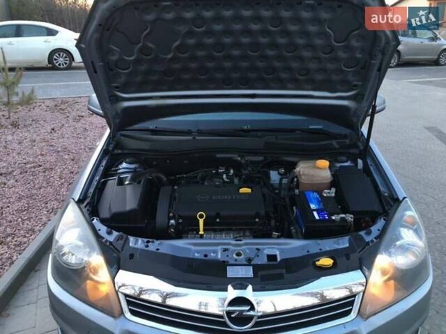 Опель Астра 2010 в Ровно на Automoto.ua Серый Опель Астра, объемом двигателя 1.6 л и пробегом 245 тыс. км за 6300 $, фото 4 на Automoto.ua