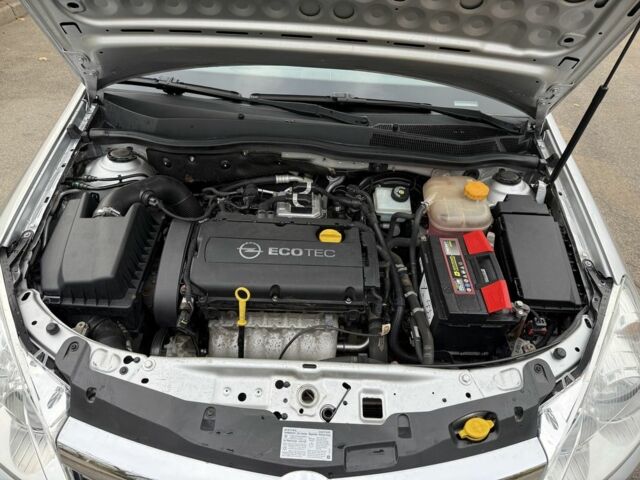 Сірий Опель Астра, об'ємом двигуна 1.6 л та пробігом 177 тис. км за 6700 $, фото 11 на Automoto.ua