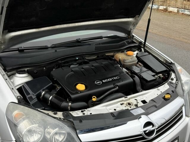 Серый Опель Астра, объемом двигателя 1.9 л и пробегом 286 тыс. км за 4820 $, фото 18 на Automoto.ua