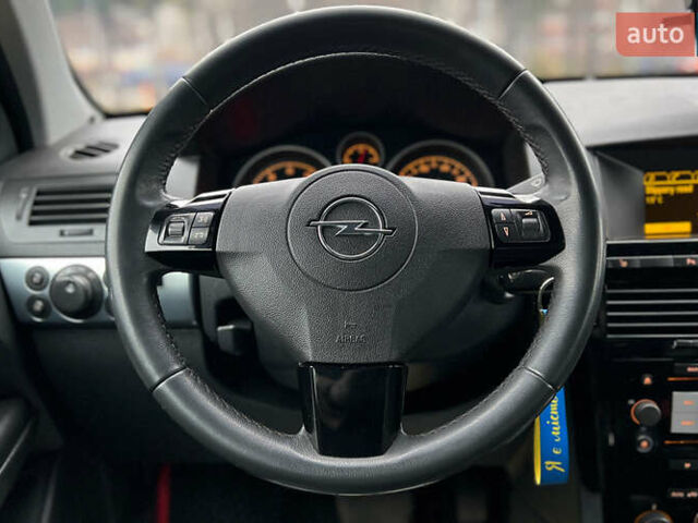 Сірий Опель Астра, об'ємом двигуна 1.8 л та пробігом 222 тис. км за 7800 $, фото 9 на Automoto.ua