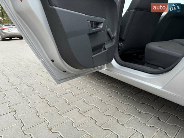 Опель Астра 2010 у Вінниці на Automoto.ua Сірий Опель Астра, об'ємом двигуна 0 л та пробігом 210 тис. км за 5600 $, фото 36 на Automoto.ua