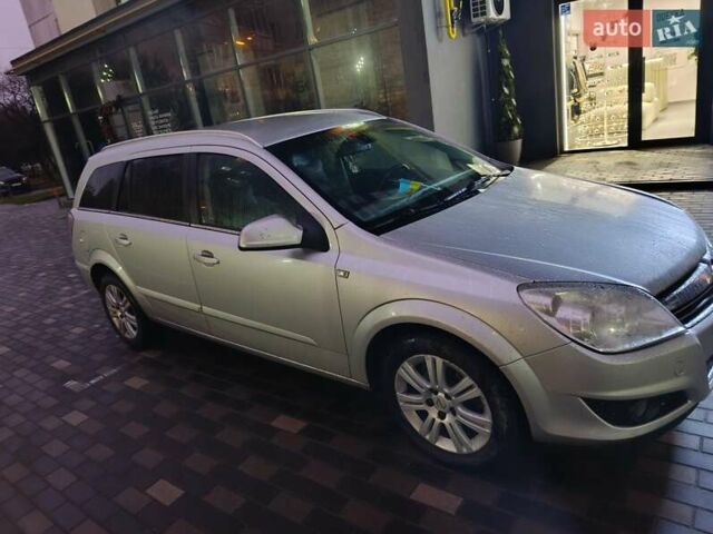 Серый Опель Астра, объемом двигателя 1.7 л и пробегом 238 тыс. км за 4999 $, фото 3 на Automoto.ua