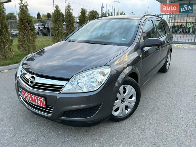 Опель Астра 2010 в Полтаве на Automoto.ua Серый Опель Астра, объемом двигателя 1.6 л и пробегом 143 тыс. км за 6500 $, фото 121 на Automoto.ua