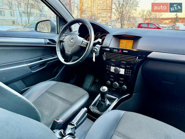 Сірий Опель Астра, об'ємом двигуна 1.6 л та пробігом 246 тис. км за 5900 $, фото 11 на Automoto.ua