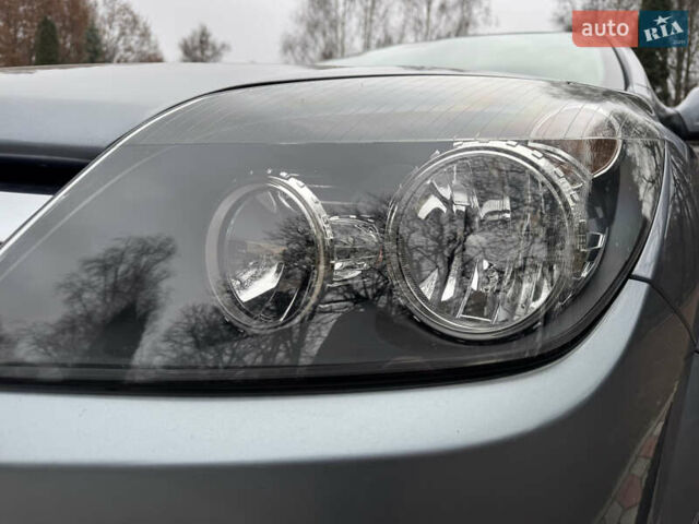 Серый Опель Астра, объемом двигателя 1.6 л и пробегом 209 тыс. км за 6400 $, фото 52 на Automoto.ua