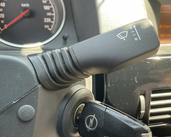 Опель Астра 2010 у Львові на Automoto.ua Сірий Опель Астра, об'ємом двигуна 1.7 л та пробігом 239 тис. км за 5900 $, фото 67 на Automoto.ua