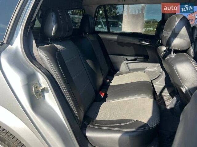 Серый Опель Астра, объемом двигателя 1.69 л и пробегом 306 тыс. км за 4690 $, фото 10 на Automoto.ua