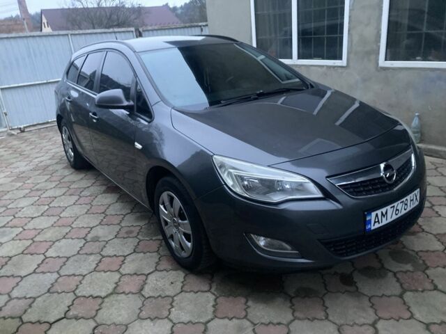 Сірий Опель Астра, об'ємом двигуна 1.7 л та пробігом 368 тис. км за 5400 $, фото 7 на Automoto.ua