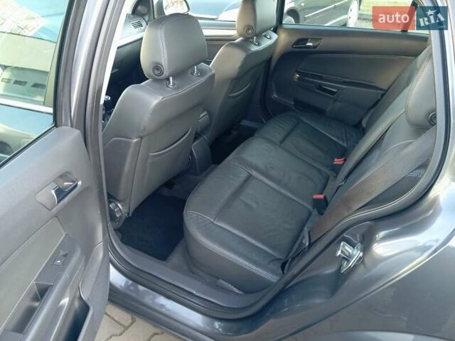 Серый Опель Астра, объемом двигателя 1.8 л и пробегом 253 тыс. км за 6599 $, фото 17 на Automoto.ua