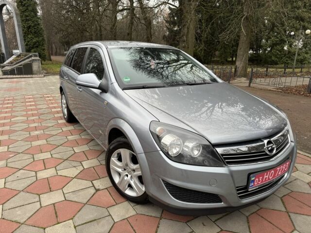 Серый Опель Астра, объемом двигателя 0 л и пробегом 209 тыс. км за 6400 $, фото 1 на Automoto.ua